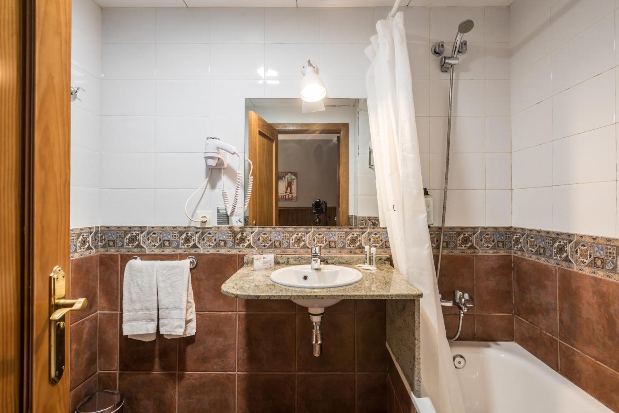 Hotel AA Beret Vielha e Mijaran Exterior foto